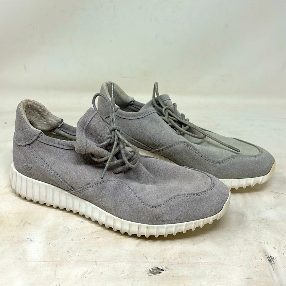 Post Xchange suede sneakers size 38